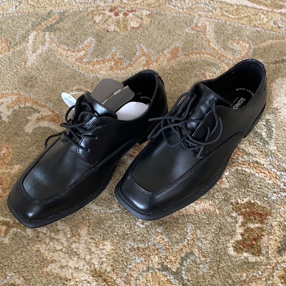 Sonoma boy’s dress shoes - Picture 2 of 3